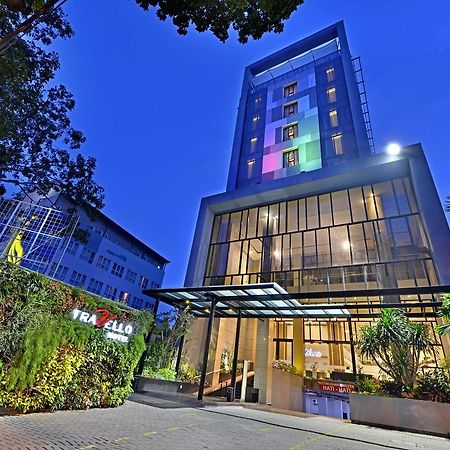 Travello Hotel Bandung Esterno foto
