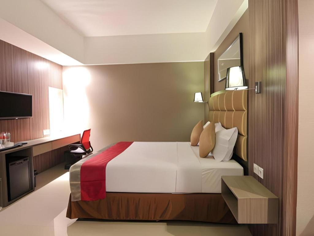 Travello Hotel Bandung Esterno foto