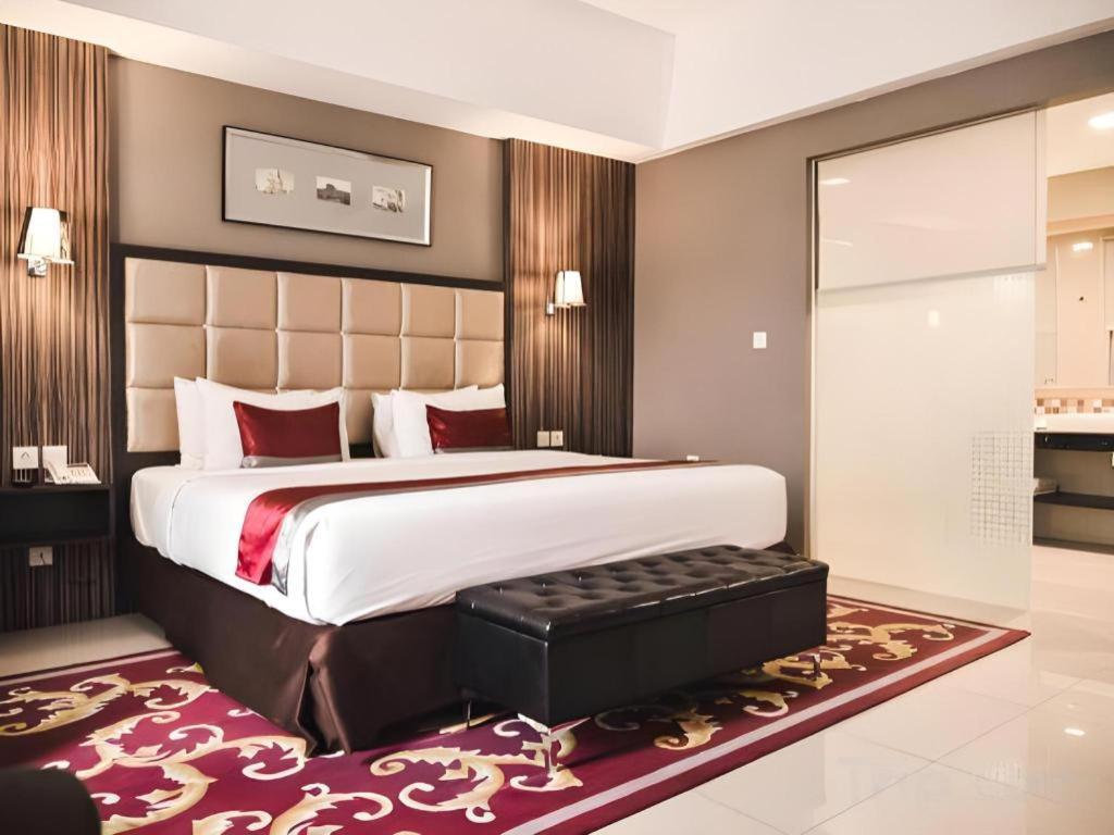 Travello Hotel Bandung Esterno foto