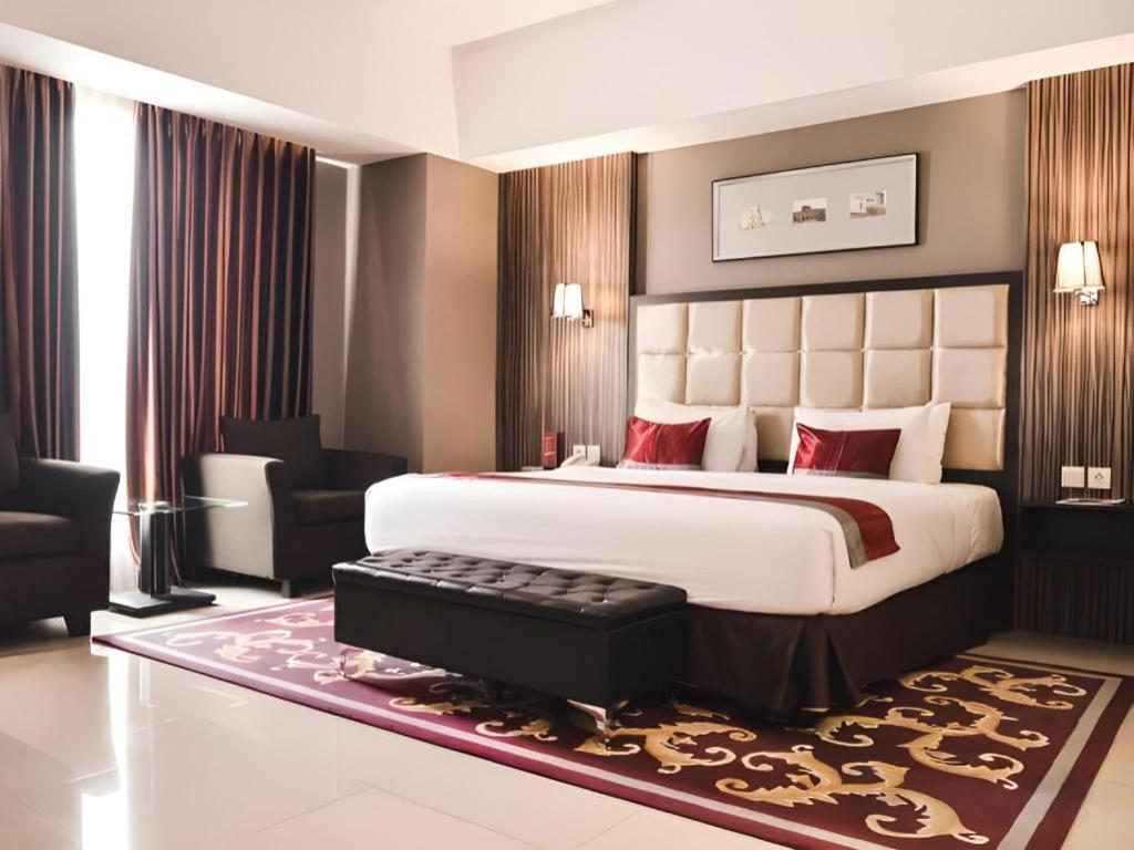 Travello Hotel Bandung Esterno foto