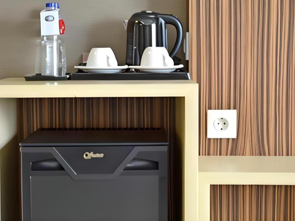 Travello Hotel Bandung Esterno foto