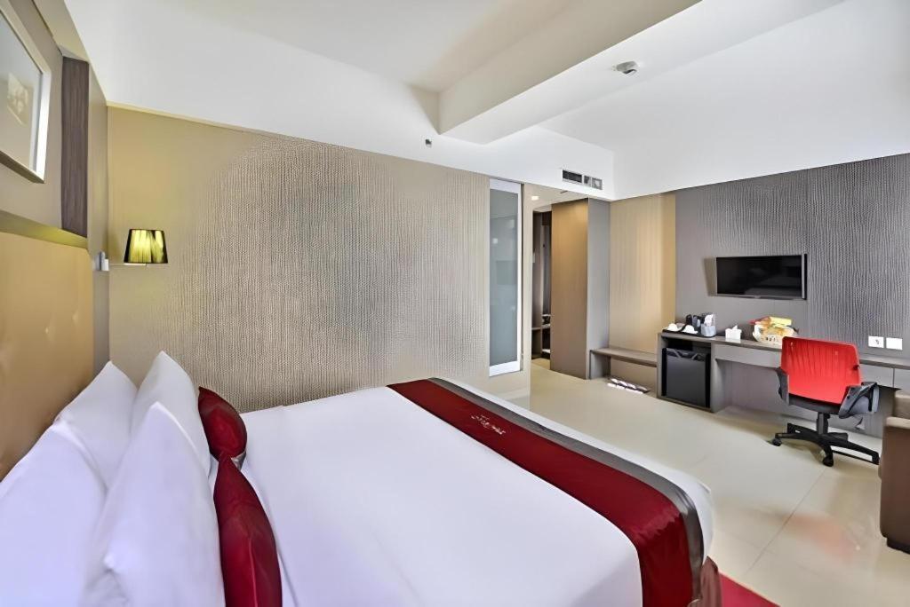 Travello Hotel Bandung Esterno foto