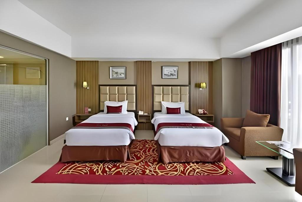 Travello Hotel Bandung Esterno foto
