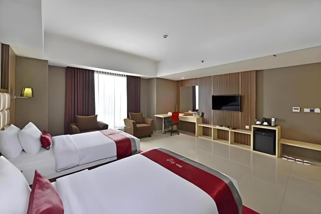 Travello Hotel Bandung Esterno foto